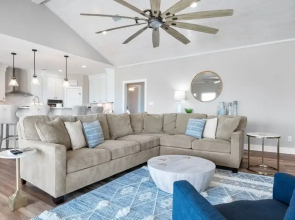 Havana Blue 4 Bedroom Home by RedAwning