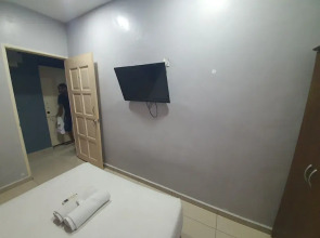 SPOT ON 90138 Hotel Elwarda Klcity