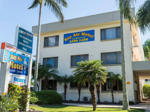 Bay Air Motel