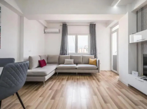 Miku Apartment-Incredible City View 2Bd Apartment at Myslym Shyri