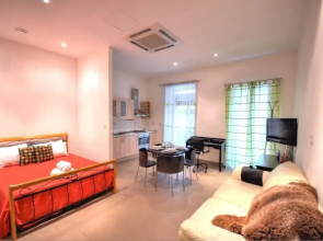 Valletta Strada Stretta Suites