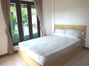 The Beach Resort Samroiyot