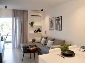 Seafront Apartment by C2C Architects