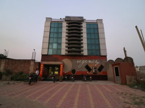 Hotel G C Regency