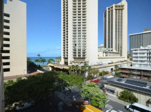 Sea Shore 75 Steps from Waikiki Beach and Sleeps 1 - 3!