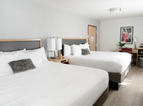 Hotel Saint Clair- Magnificent Mile