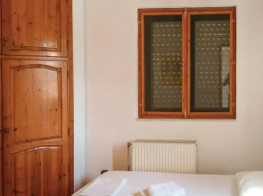 Nice Apartment in Korfos, Korinthos With 3 Bedrooms and Wifi