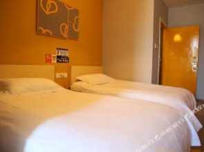 Pod Inn Lasa Potala Palace