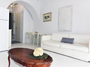 Thomas Traditional House in Chora