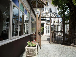 Au Pavillon du Frêne