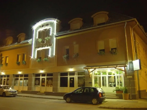 Hotel Vadászkürt Superior