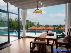 Yuetuyinsu Pool Garden Villa
