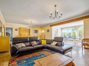 Villa With 6 Bedrooms in Cournonterral, With Private Pool and Enclosed