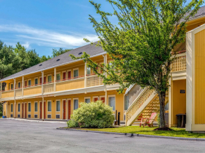 Econo Lodge Freeport - Brunswick Area
