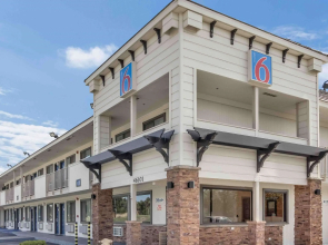 Motel 6 Fremont, CA - South