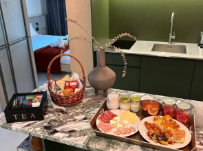 The Newel Metaxourgeio