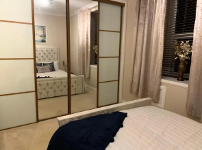 Dunfermline GF flat, 5 min walk to Train St. and High St.