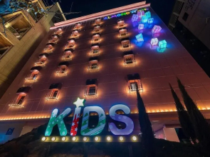 Jangyu Almond Kids Hotel