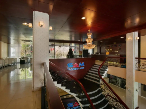 Sam Tuyen Lam Golf & Resorts