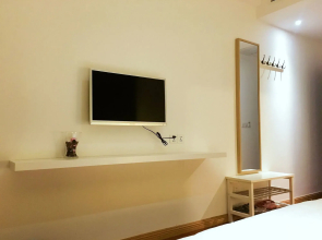 Luoyang Yijia Culture Hotel