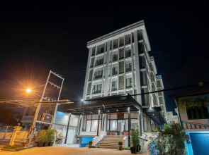 S2 Modern Boutique Hotel