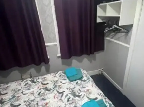 Runway Guest House - Adult Only