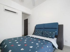 Lovely 2Br Majestic Condo 6 Pax Pool View