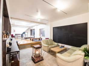 Sansan -Cafe and Bar & Backpackers-