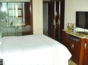 Chunqiu International Hotel - Guangyuan