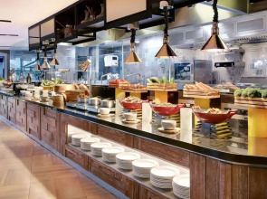 Отель Grand Mercure Bali Seminyak