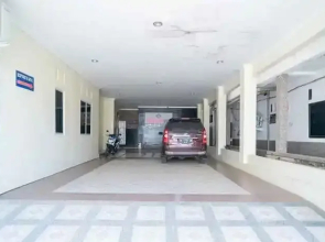 RedDoorz Syariah Near Lapangan Dwiwarna Barabai