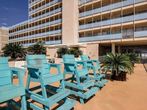 Fontainebleau Terrace by Counts-Oakes Resort Properties