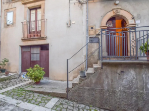 Amazing Home in Mistretta With 3 Bedrooms