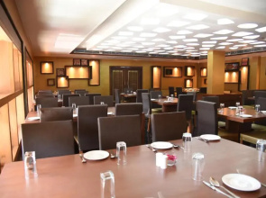 Viz Park Hotel