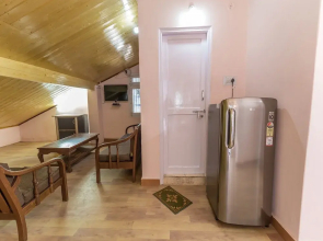 OYO 12430 Home 2BHKPine Tree Valley Chotta Shimla