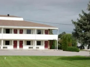 The Ambassador Inn and Luxury