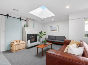 Relax at Richmond Heights