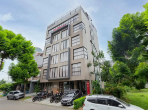 RedDoorz Plus near ICE BSD 2