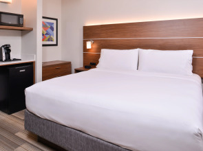 Holiday Inn Express New Orleans - St Charles (ex Modern Hotel)