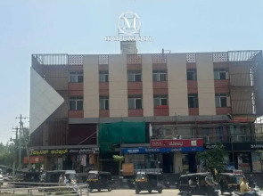 Model Grand Inn