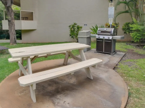 Steps to Beach: Kihei Studio w Scenic Lanai