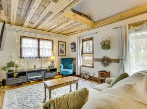 Walk to Downtown: Eclectic Wisconsin Dells Home