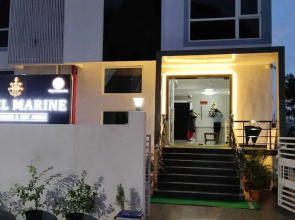 Hotel Marine