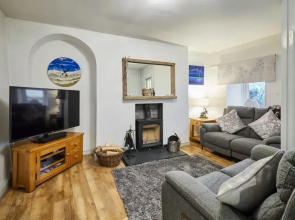 Host Stay Camwy Cottage