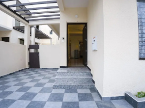 Fabhotel Continental Lebe Inn