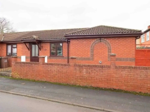 Homely Holiday Home in Gloucester Near Over Bridge
