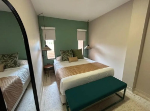 Del Tropico Hotel