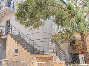 Nice Apartment in Pirovac With Wifi and 1 Bedrooms