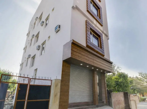 Oyo 17006 Hotel Girnar