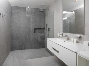 St. Joseph ROYAL REGENT